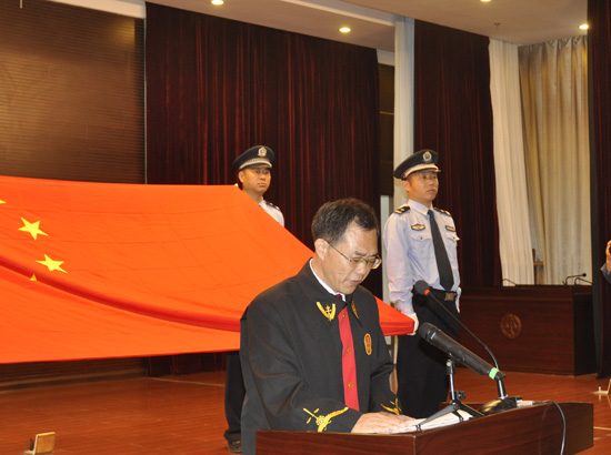 胡福东院长作发言.jpg