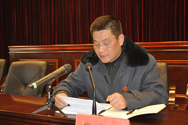 党组成员、纪检组长柴晓晖为干警上廉政党课.JPG