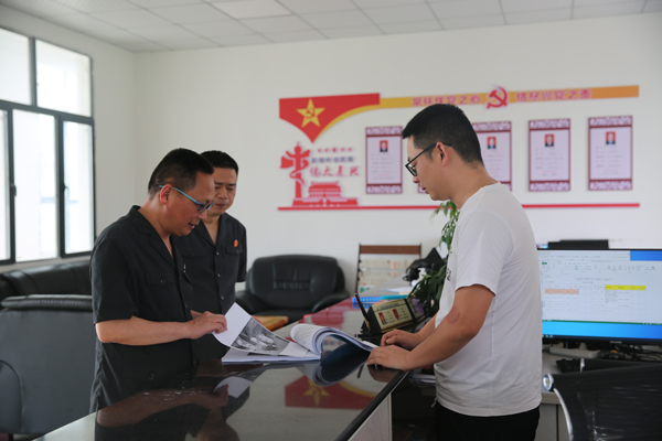 送法进社区.jpg
